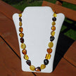 Einzigartige Bernstein-Kette aus farbigen Nuggets, 54 cm