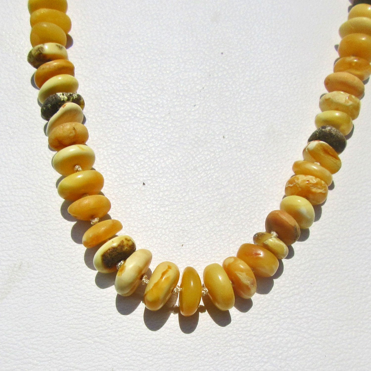 Helle Bernsteinkette von der Ostsee-Insel Rügen, 50 cm