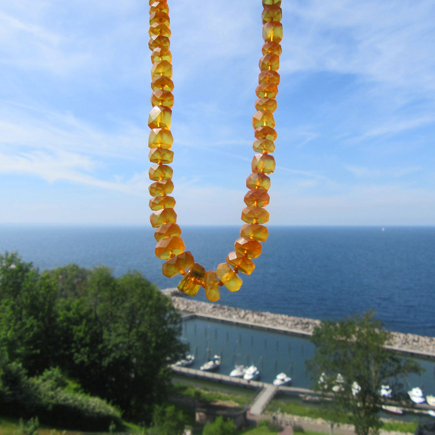 Fascettierte Bernsteinscheibchen-Kette, Unikat von Rügen