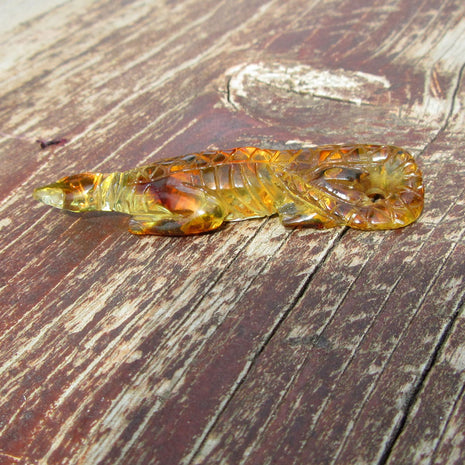 Einzigartiges Krokodil aus Bernstein, handgeschliffen