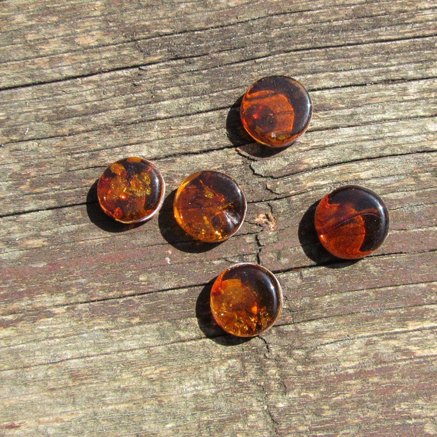 Einzelstück: Kognacfarbener Bernsteinplug fürs Ohr