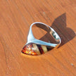 Edler Ring aus Silber mit Intarsia-Bernstein von Rügen