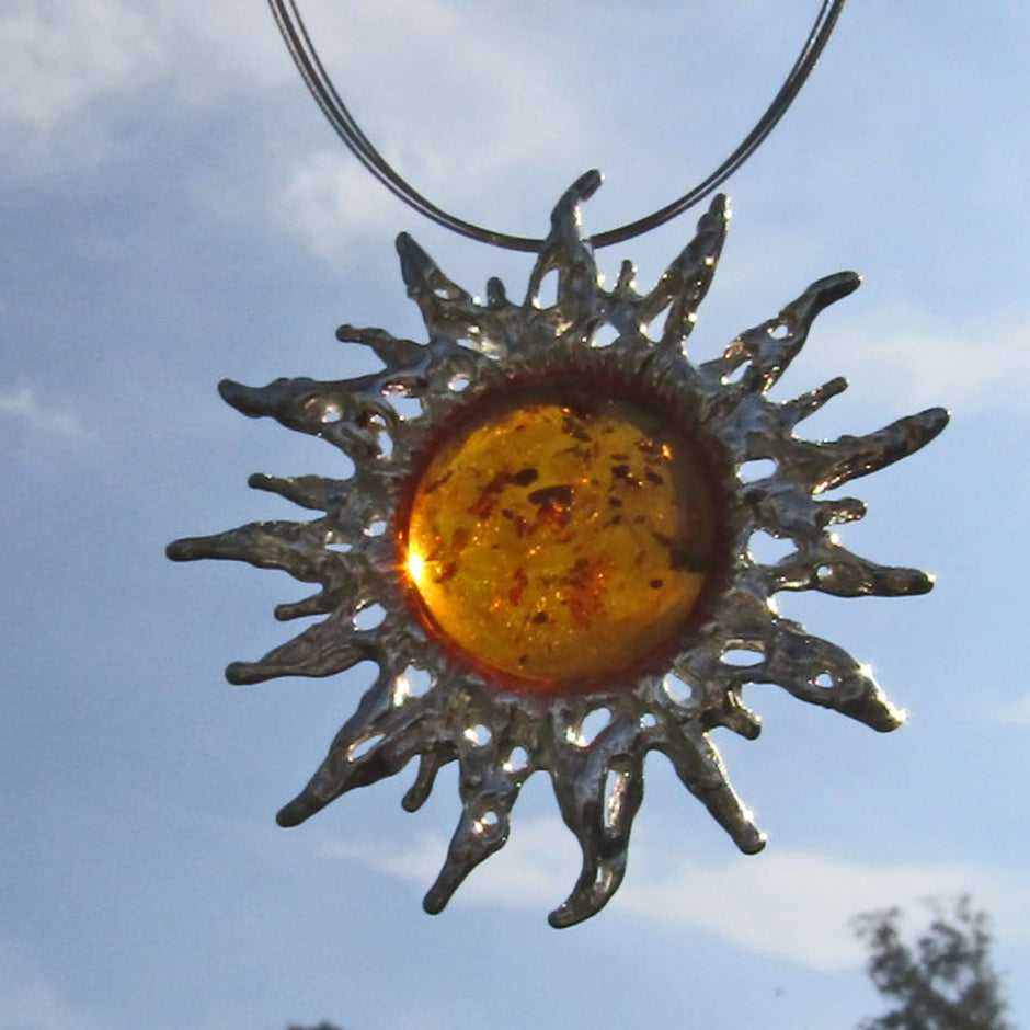 Großer Sonnenschein-Anhänger aus Silber mit Bernstein