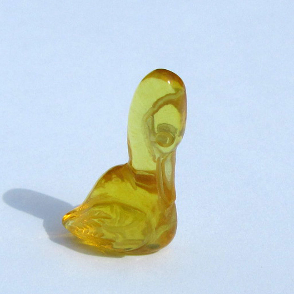 Kleiner Vogel aus transparentem Bernstein, Einzelstück