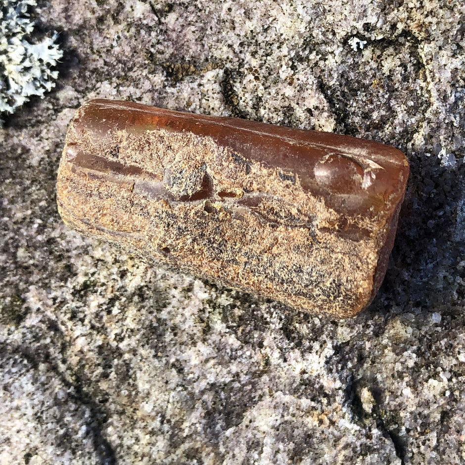 Einzelstück Bernstein unpoliert, wie am Strand gefunden