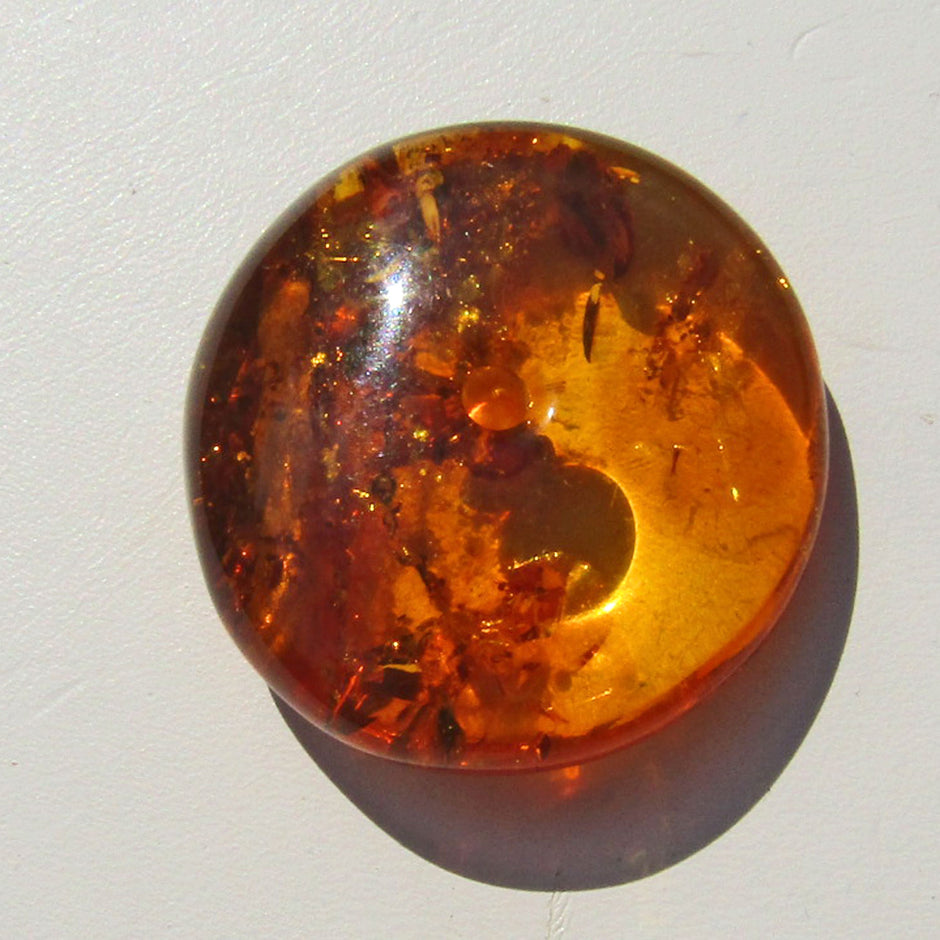 Kognacfarbener Bernsteindonut, poliert, Unikat