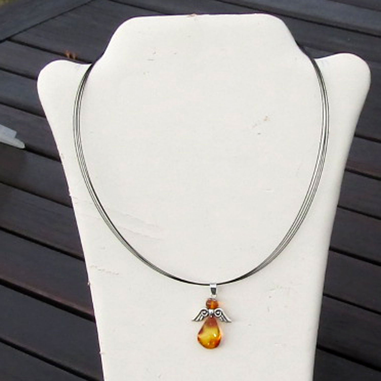 Bernsteinengel als Schutzengel – Unikat von Rügen