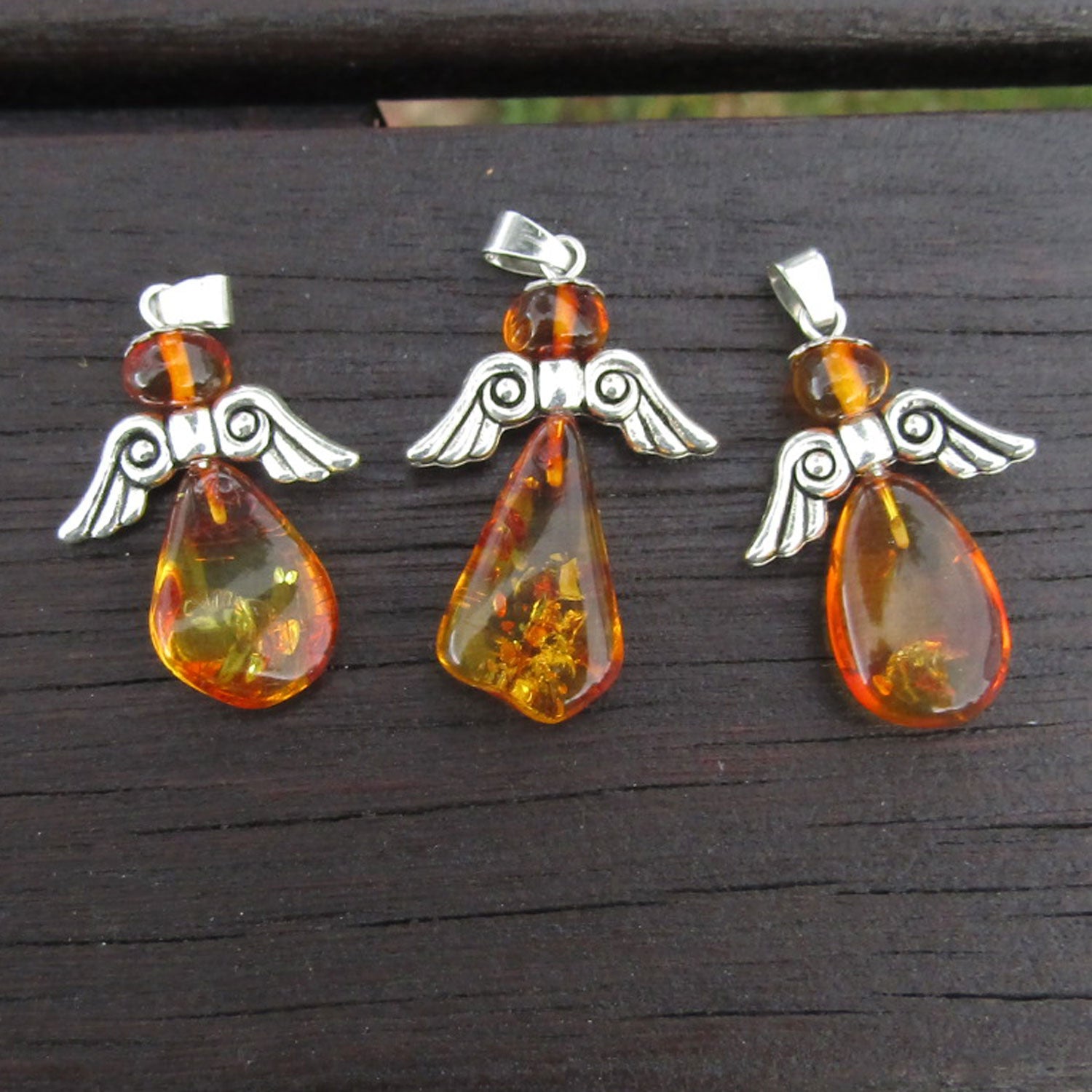 Bernsteinengel als Schutzengel – Unikat von Rügen