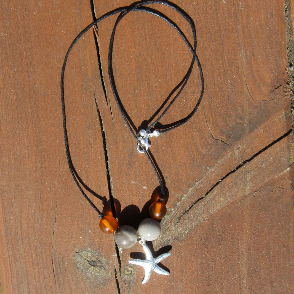 Collier mit Feuerstein, Bernstein und Silber-Seestern