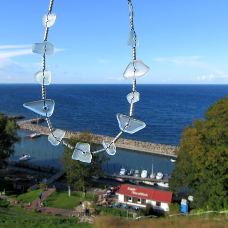 Edles Seeglascollier mit länglichen Perlen aus Silber