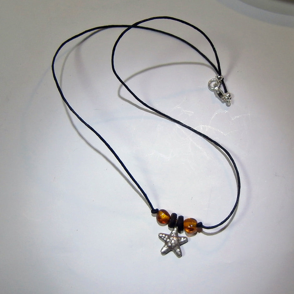Collier aus Bernstein und Seestern aus Silber, Unikat