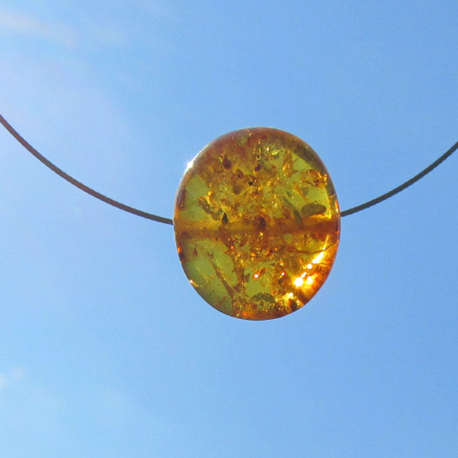 Bernstein-Drahtcollier mit Einschlüssen, Unikat von Rügen