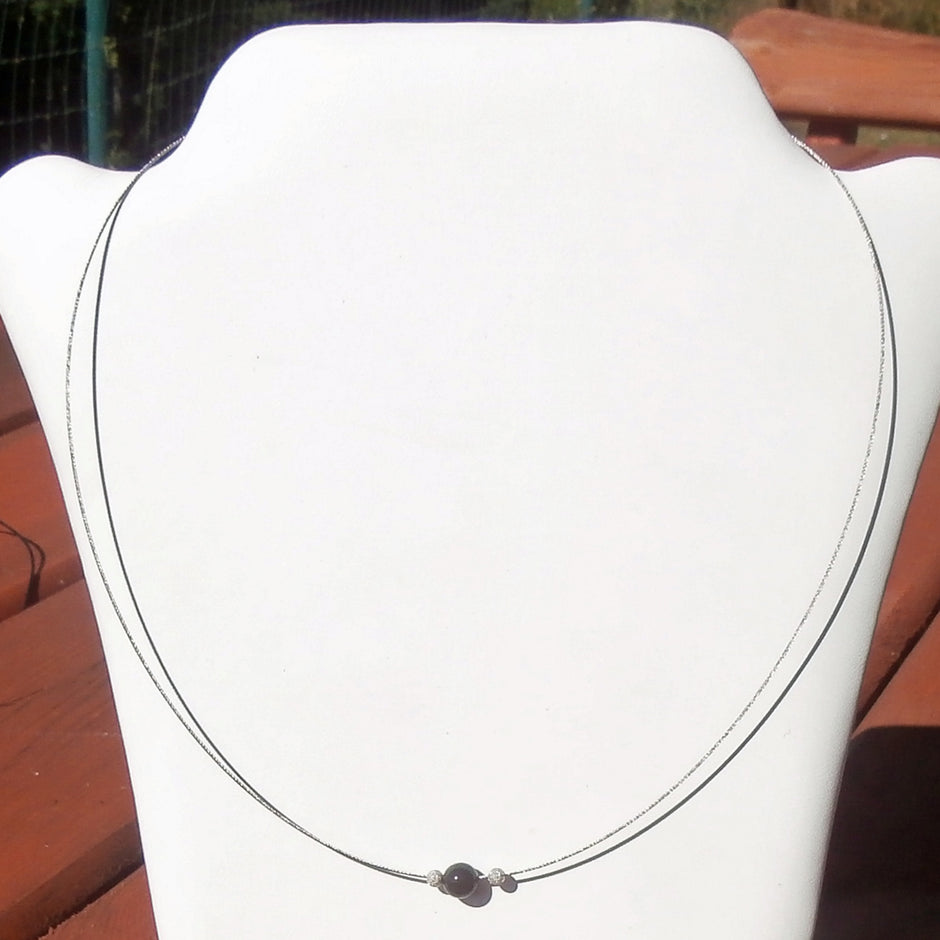 Drahtcollier mit Feuersteinperle und Silberperlen