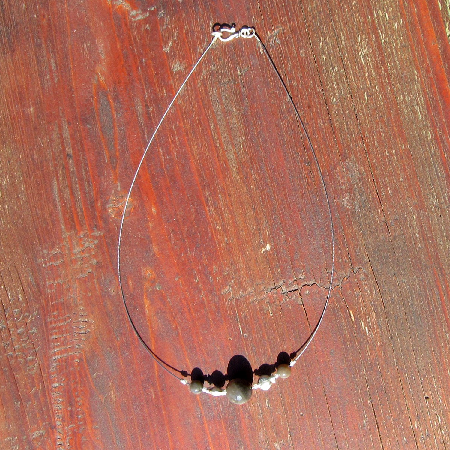 Collier aus Feuerstein und Silber, handgefertigt, Unikat