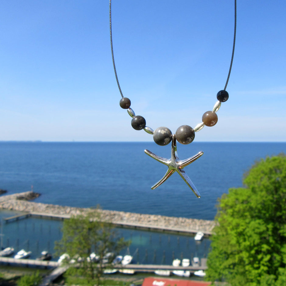 Edles Collier aus Feuerstein und Silber mit Seestern