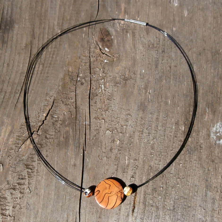 Collier mit Bernstein und Holzscheibe, maritim und einzigartig