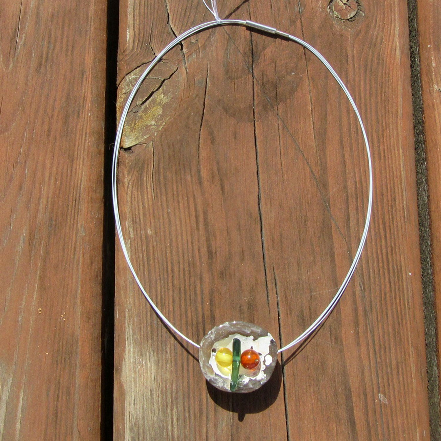 Halber Schwamm mit Bernsteinperlen und Seeglas, Unikat