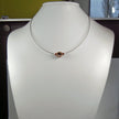 Drahtcollier mit polierter Donnerkeilscheibe und Silber