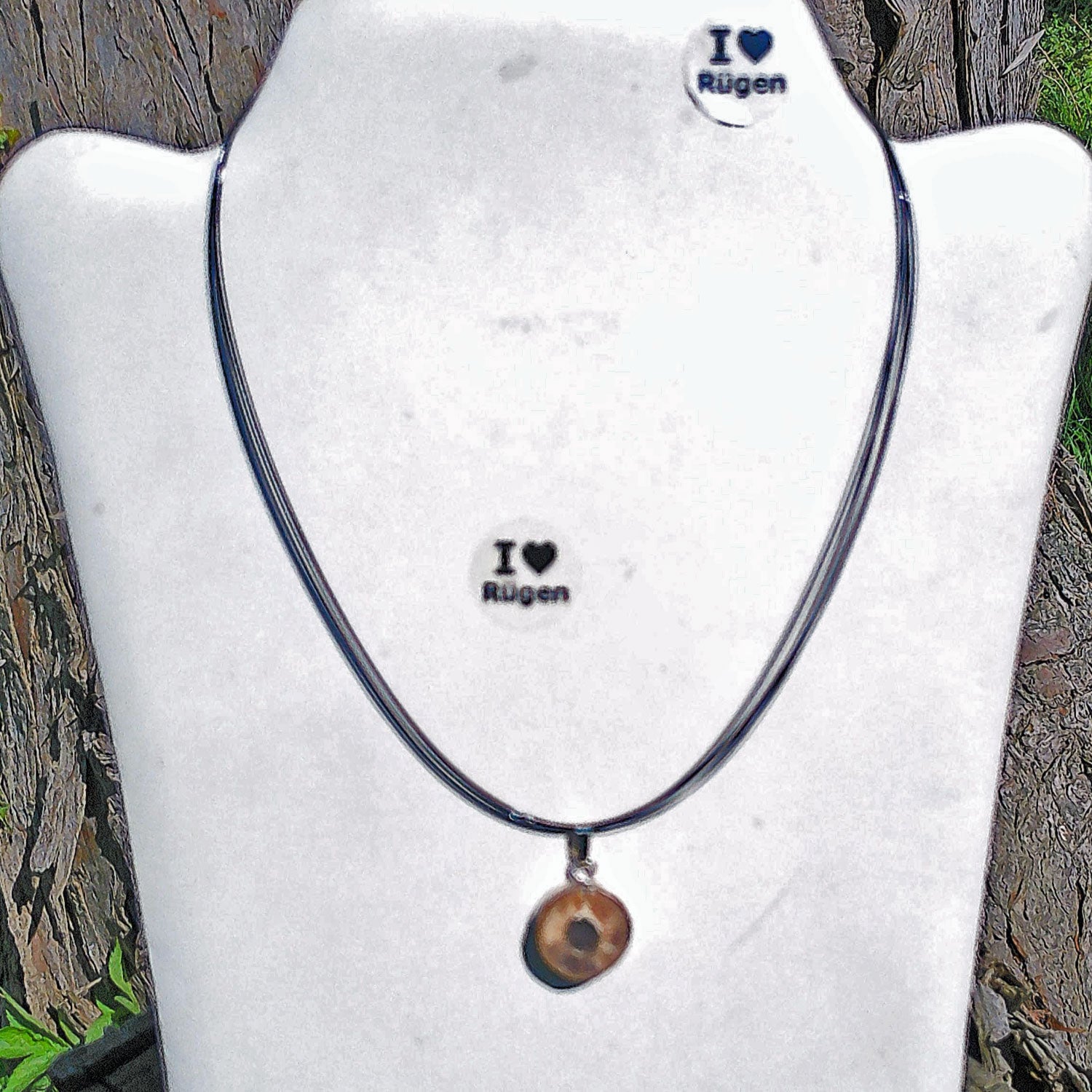 Einzigartiger Anhänger mit polierter Donnerkeilscheibe aus Silber