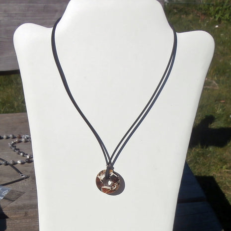 Donut-Collier aus Mosaikbernstein mit Silber 925