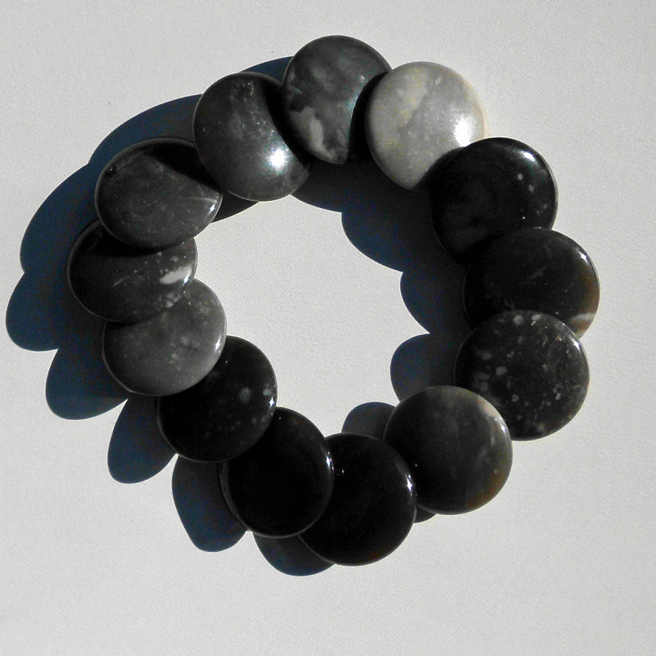 Linsenarmband aus Feuerstein, grau-schwarz, elastisch