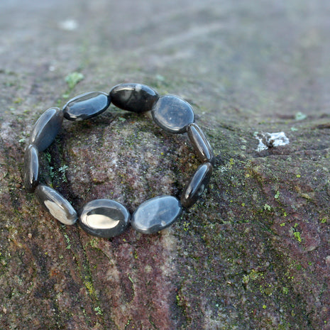 Einzelstück: Linsenarmband aus Feuerstein von Rügen