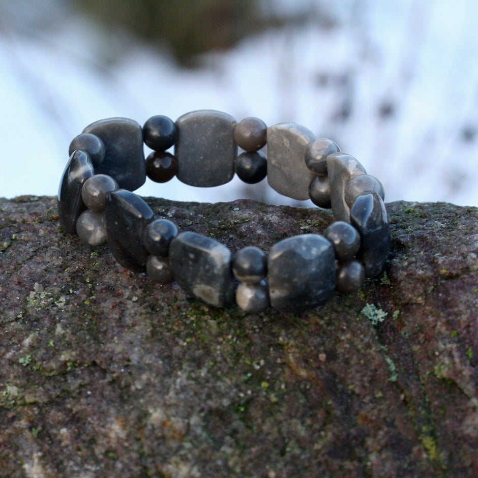 Cabochon-Armband aus Feuerstein mit Perlen