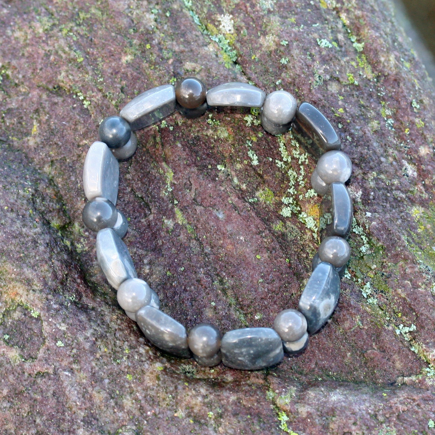 Cabochon-Armband aus Feuerstein mit Perlen