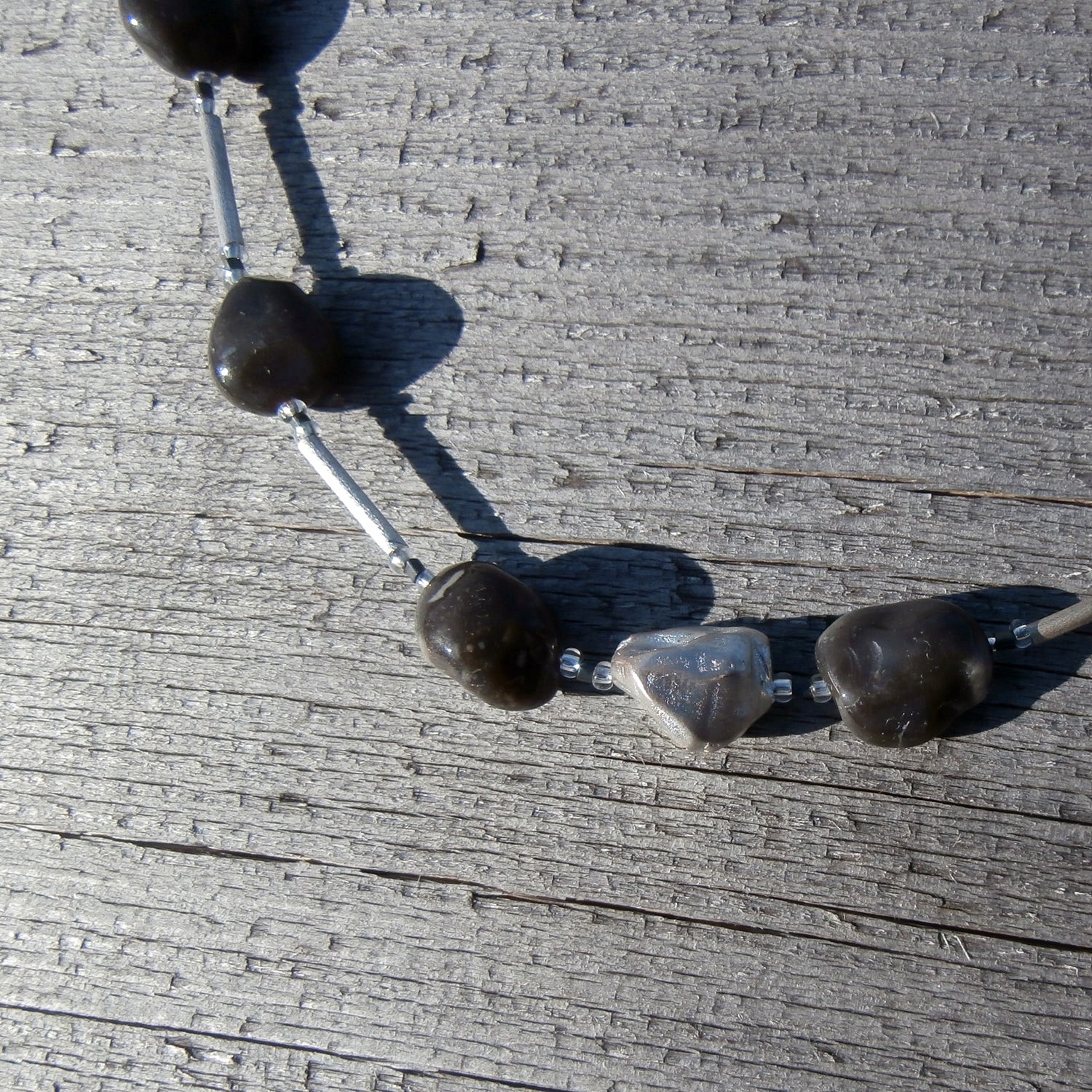 Einzigartiges Collier aus Feuerstein-und Silbernuggets