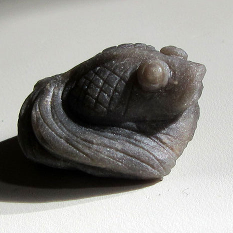 Fisch aus Feuerstein, handgefertigt, maritim