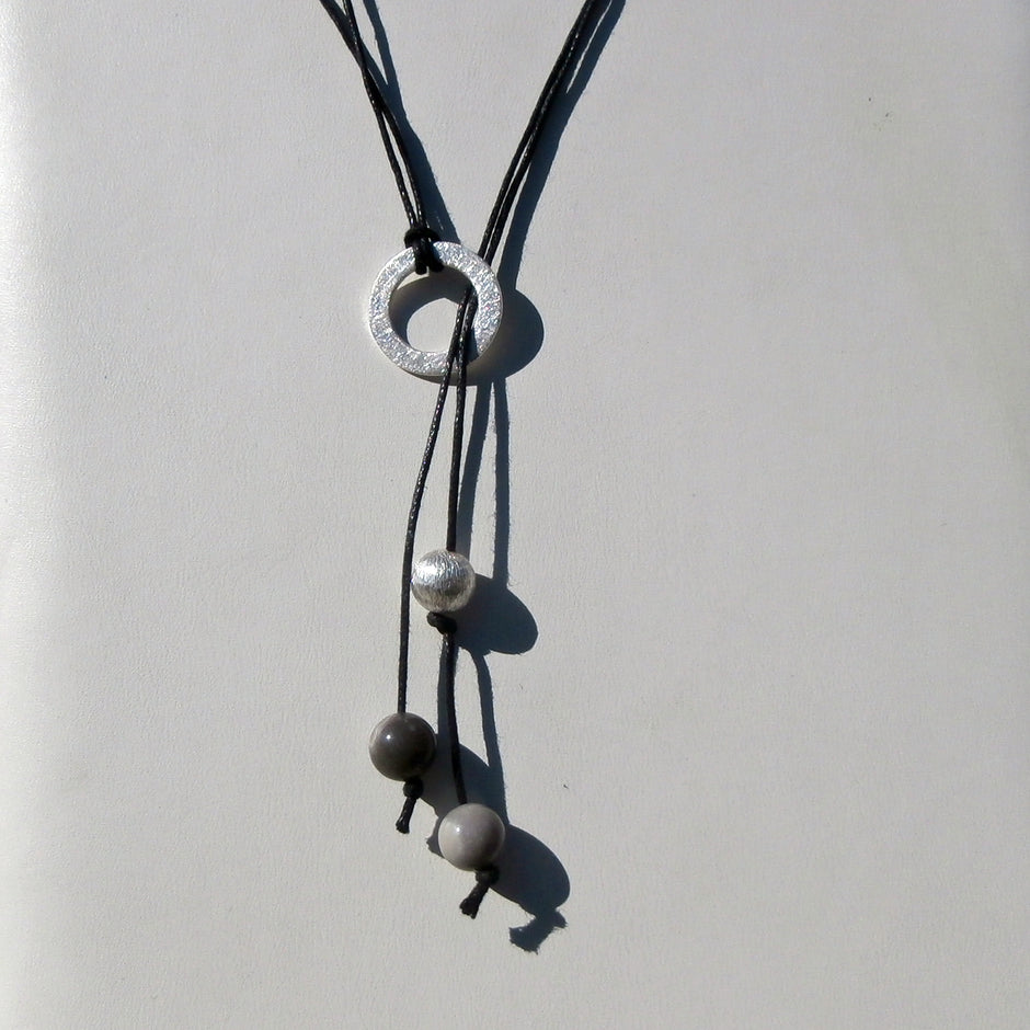 Einzigartiges Collier aus Feuerstein und Silberring