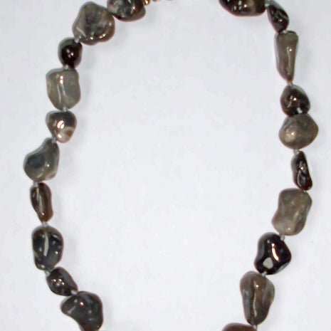 Elegante Kette aus Feuersteinnuggets, maritim und einzigartig