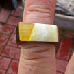 Einzigartiger Ring aus Holz und Bernstein von der Ostsee
