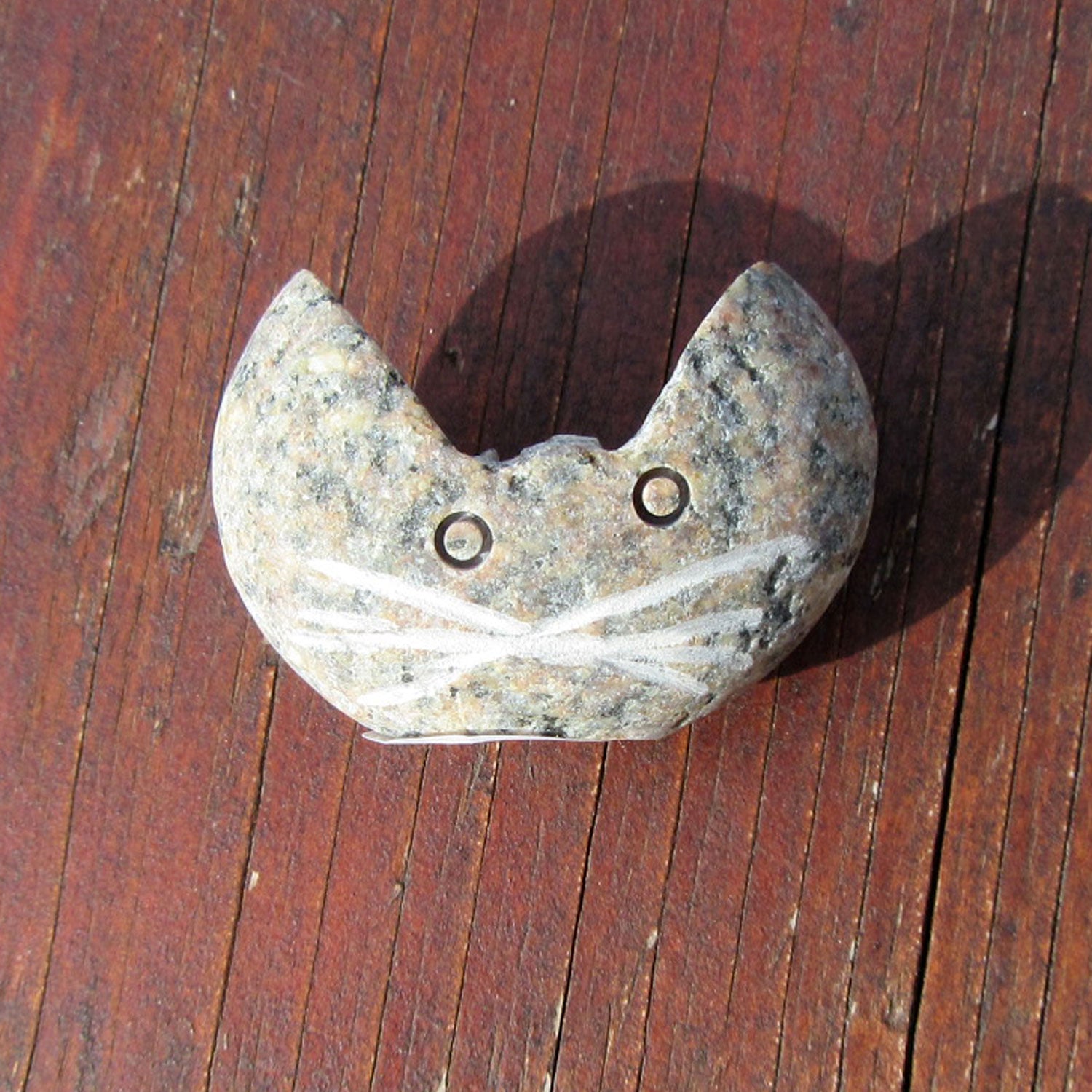 Katzenkopf aus Granit – maritimes Unikat von Rügen