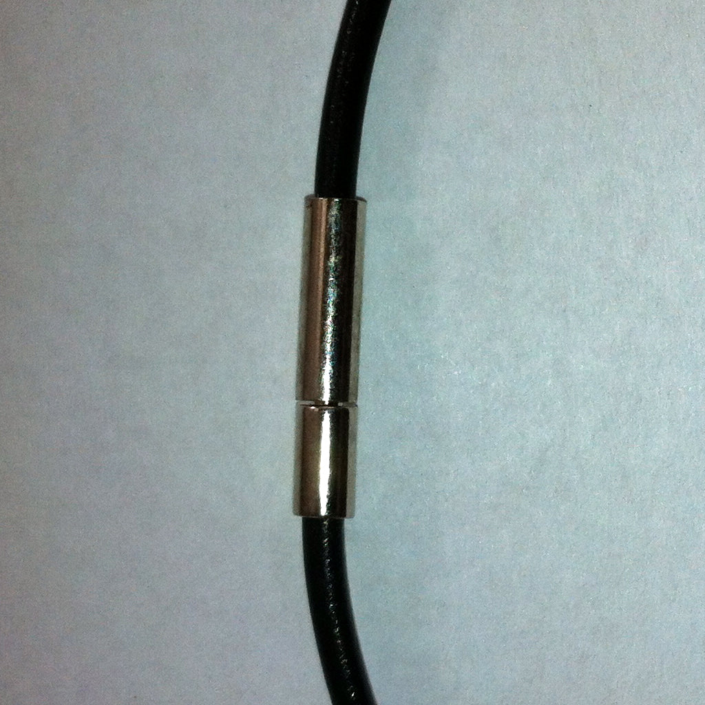 Schwarzes Baumwollcollier mit Bajonettverschluss