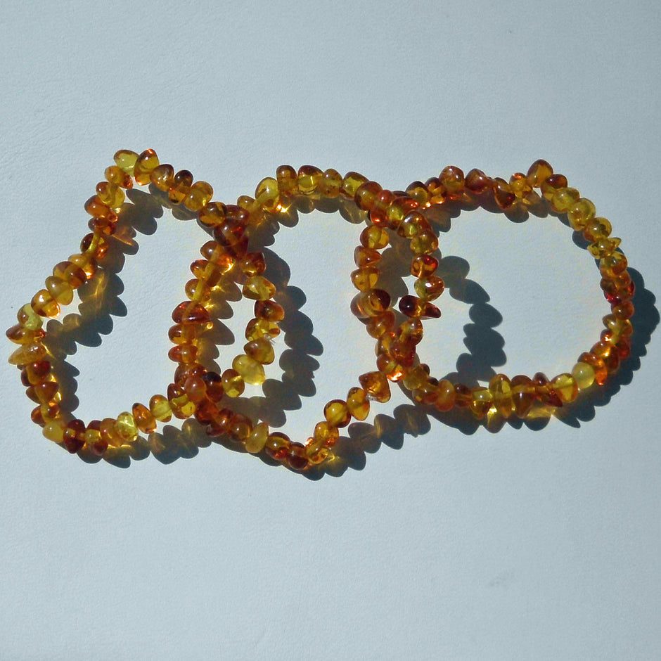 Einzigartiges Kinderarmband aus hellem Bernstein