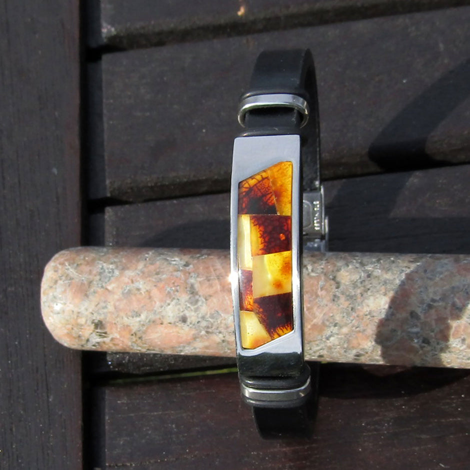 Edles Lederarmband mit Bernsteinintarsien, Unikat