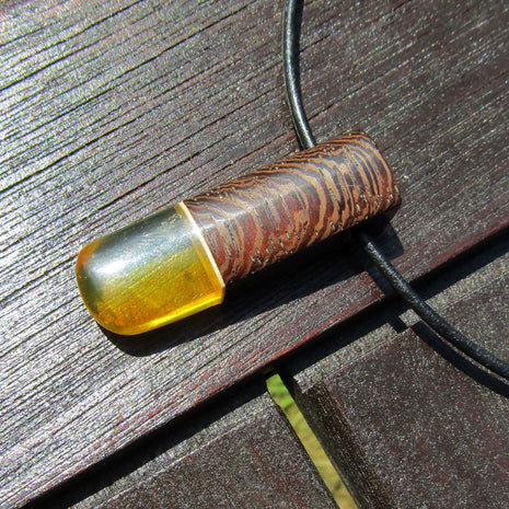 Schönes Collier aus Holz und poliertem Bernstein / UNIKAT !!!