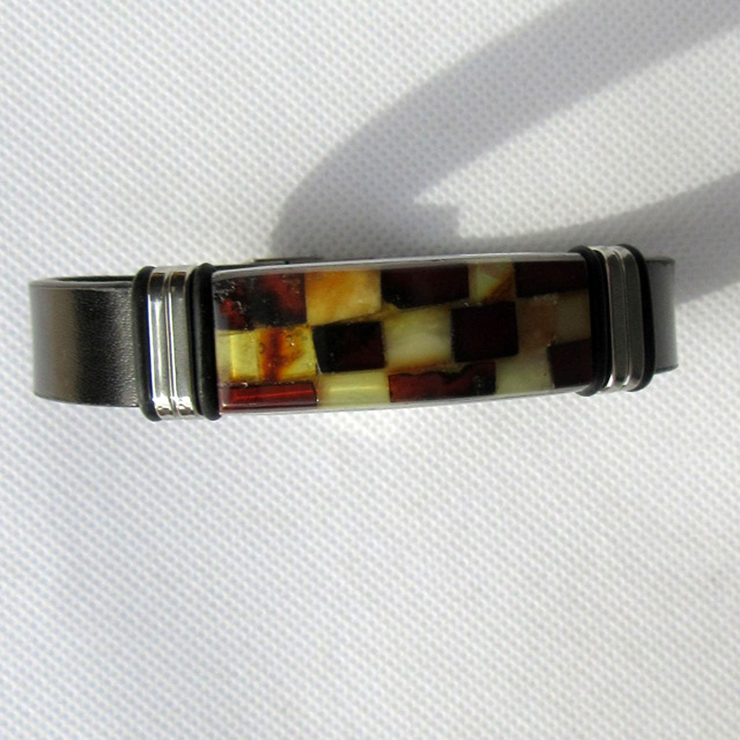 Lederarmband mit Bernsteinintarsien, Unikat von Rügen