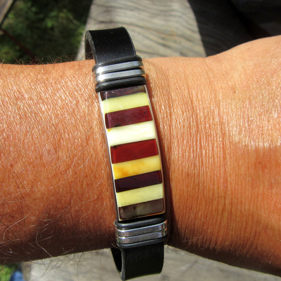 Lederarmband mit Bernstein-Intarsien, Unikat