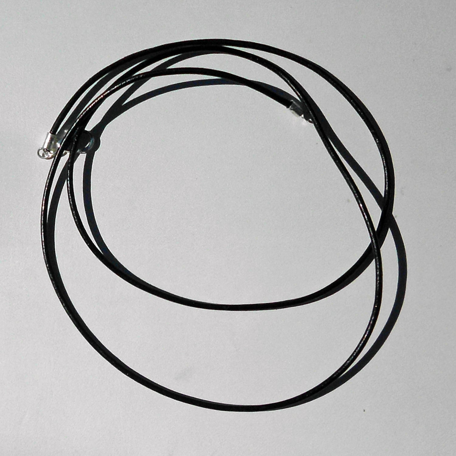 Feines 1mm Ledercollier mit 925er Silberschließe