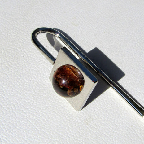 Einzigartiges Lesezeichen aus Bernstein und Metall