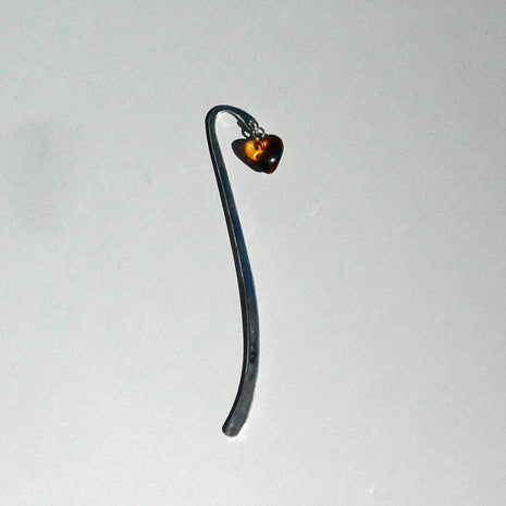 Lesezeichen mit Bernsteinherzchen, 9 cm, Unikat