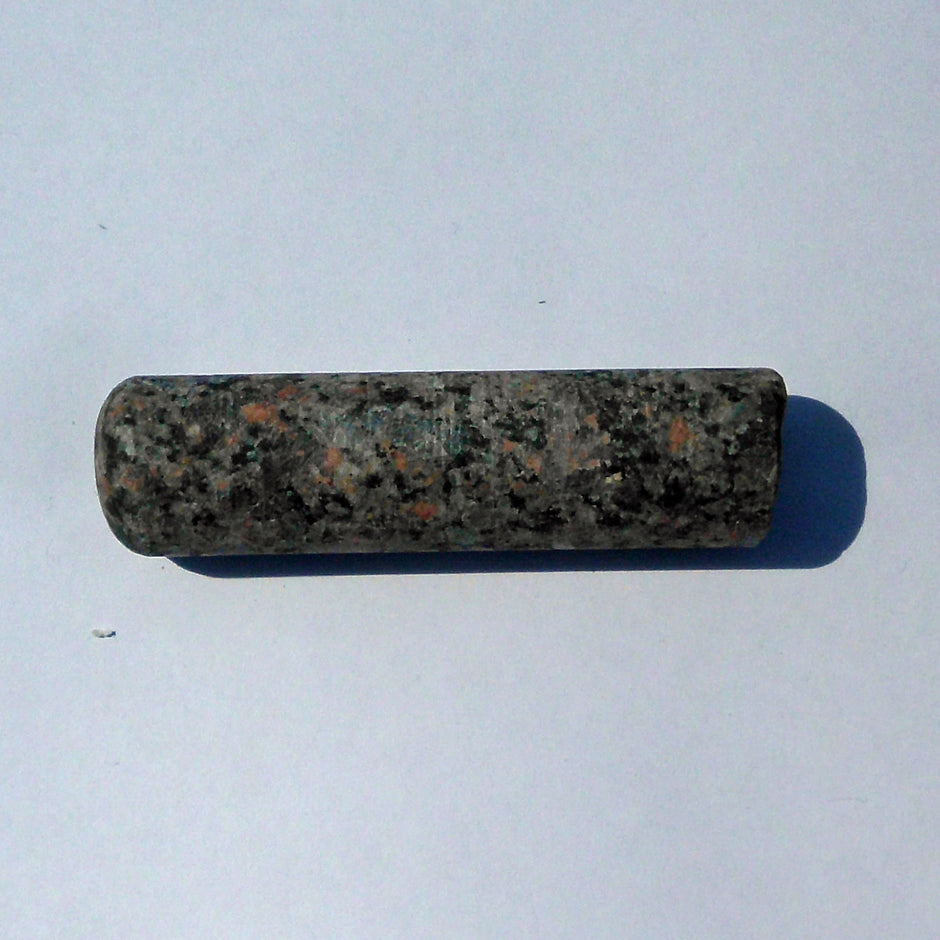 Massagestab aus unpoliertem Gneis – Einzelstück