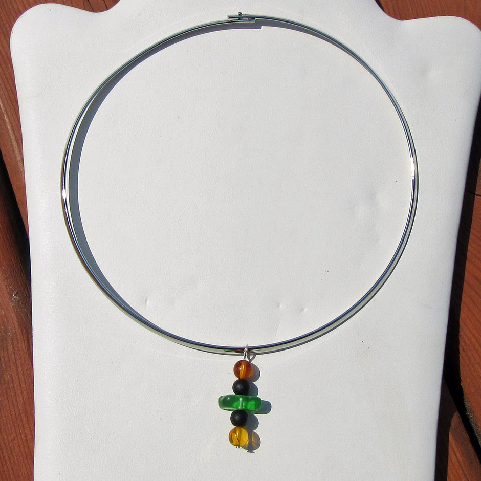 Einzelstück: Anhänger aus Seeglas und Bernstein von Rügen