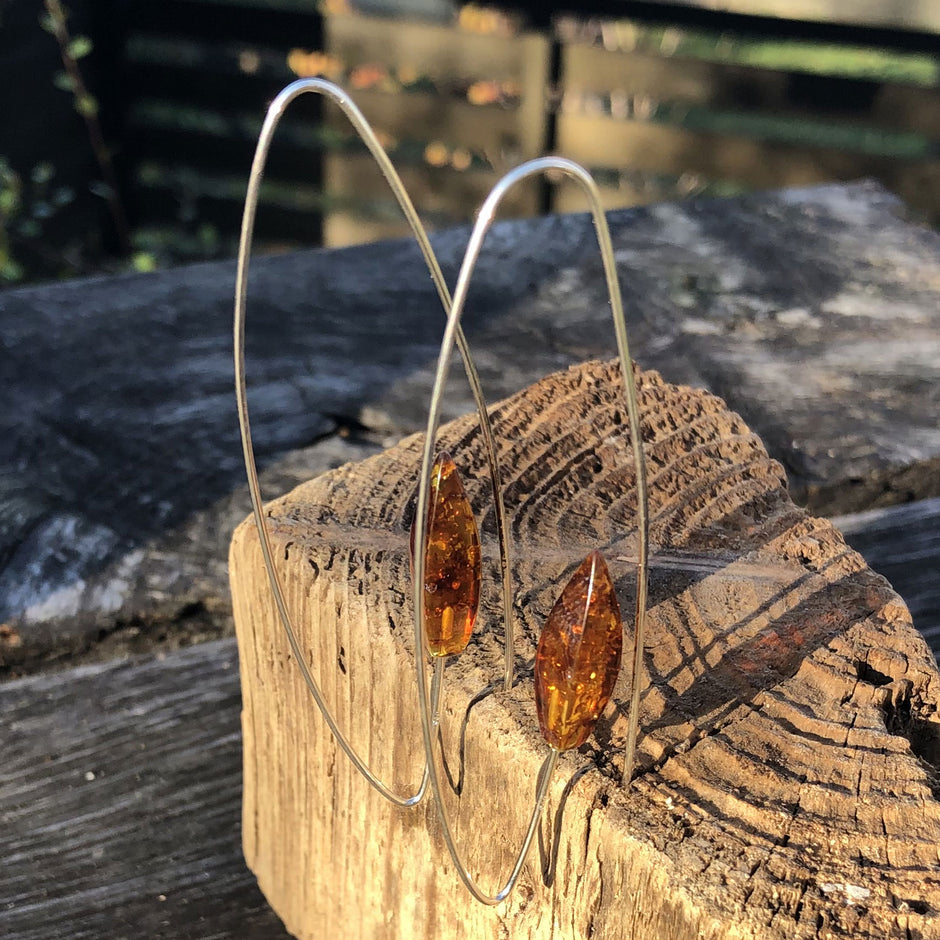 Extravagante Ohrhänger aus Bernstein und Silber, Unikat