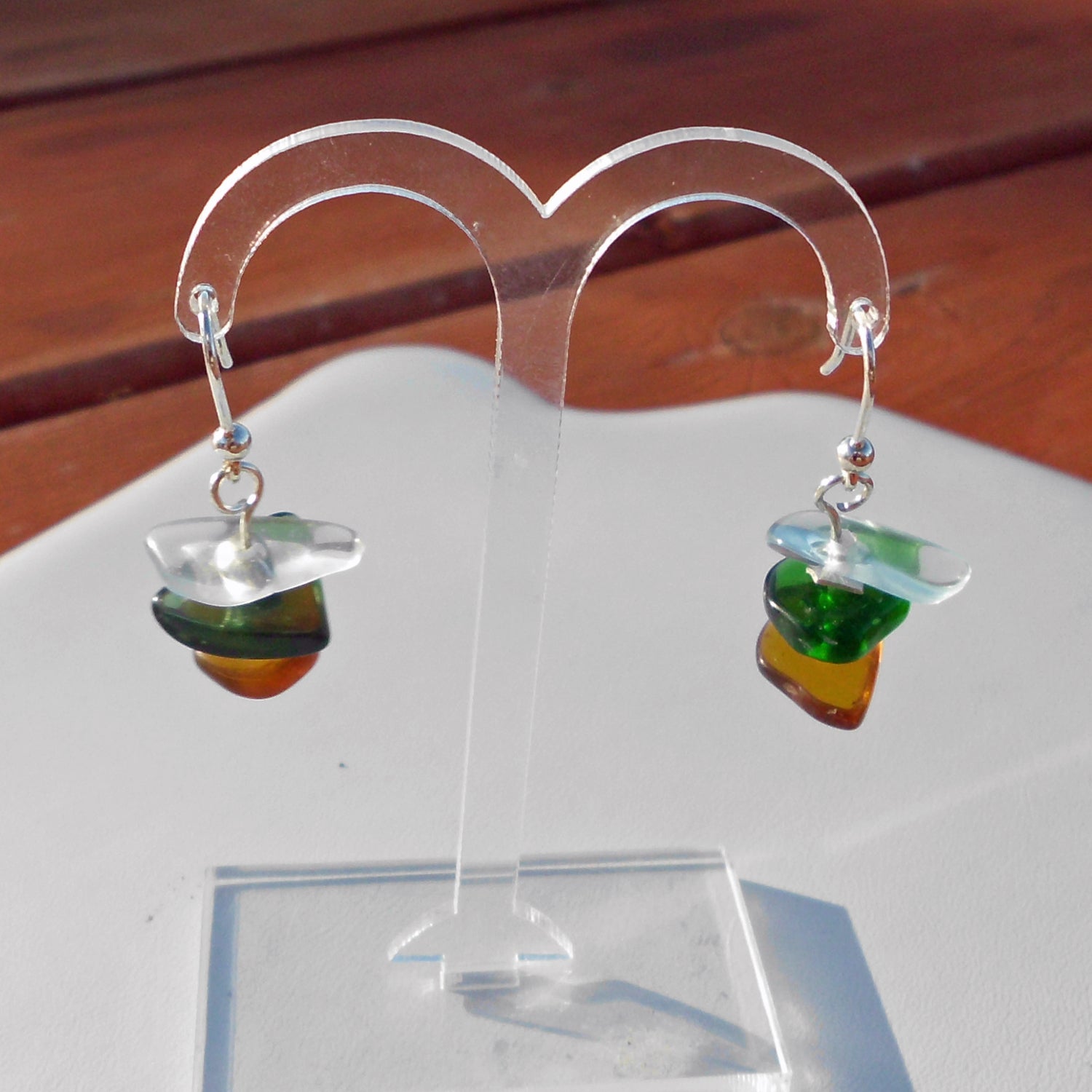 Ohrhänger aus buntem Seeglas mit gebürstetem Silber