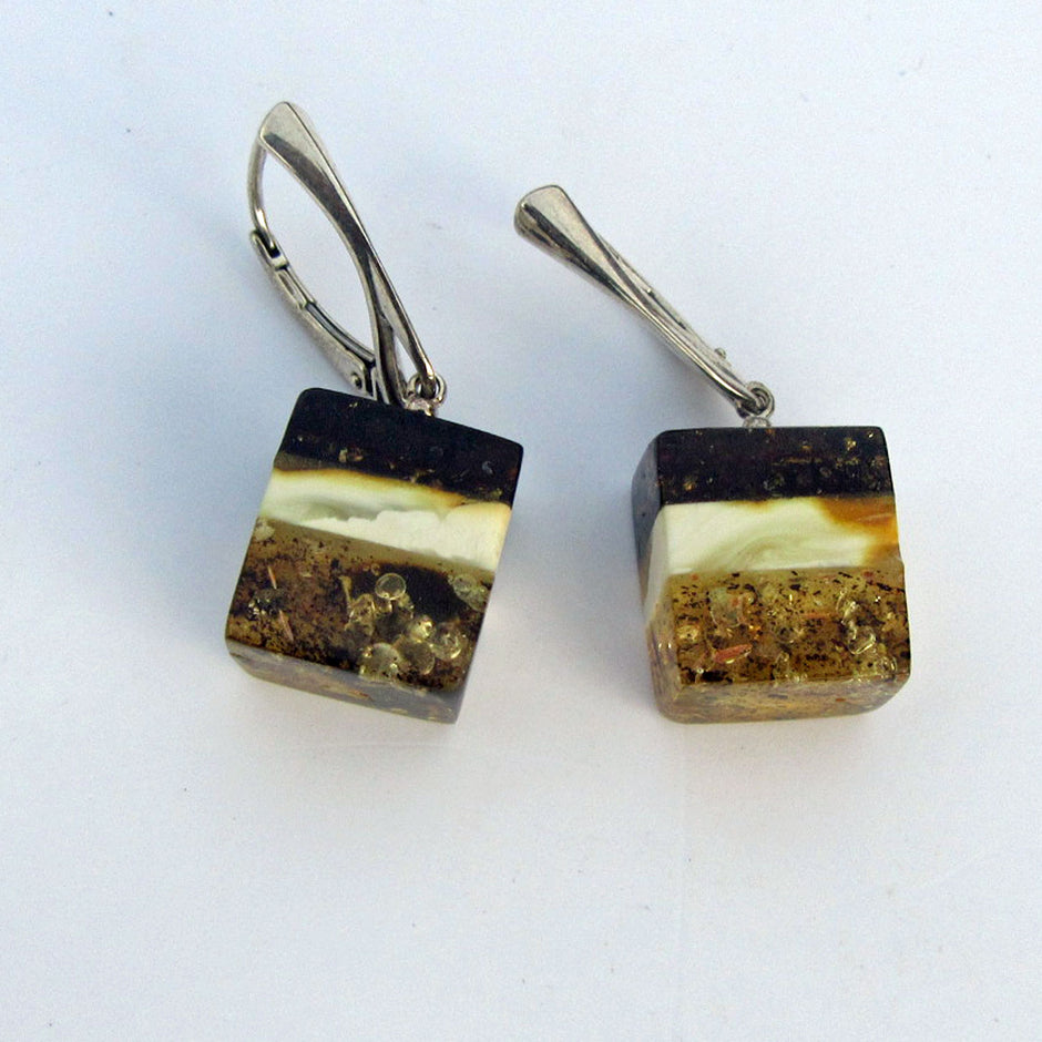 Edle Ohrhänger aus Bernstein und Silber, leicht und einzigartig