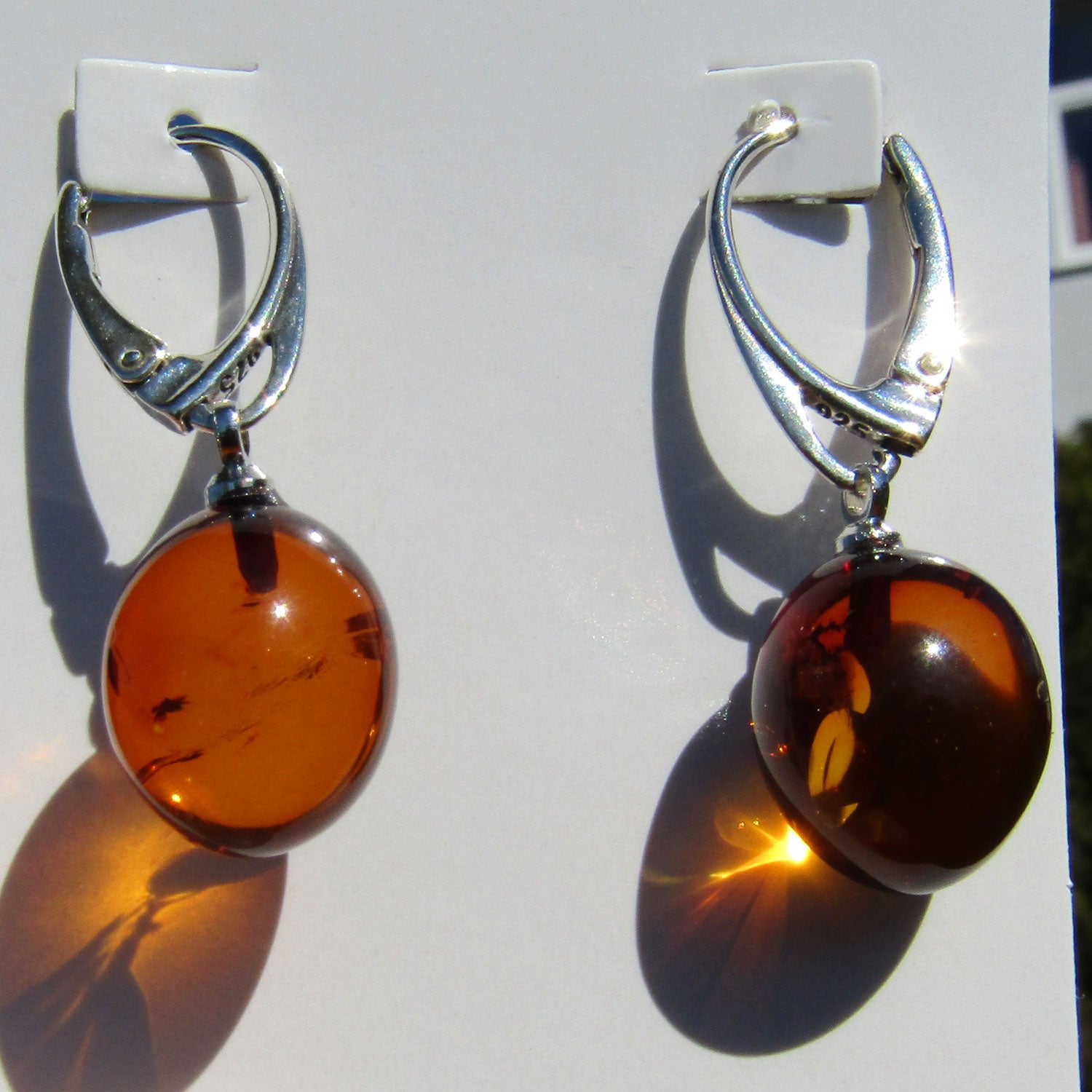 Edle ovale Ohrhänger aus Bernstein mit Einschlüssen