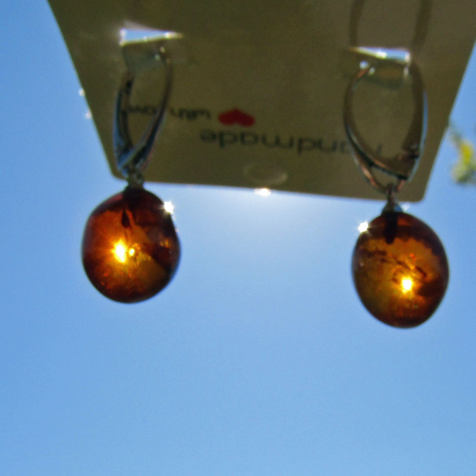 Edle ovale Ohrhänger aus Bernstein mit Einschlüssen